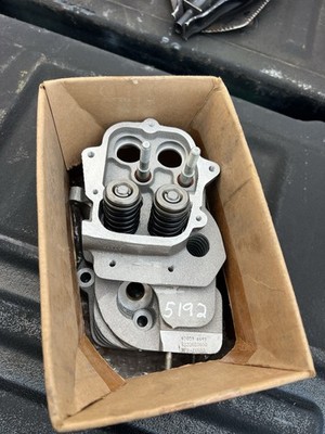 M274 Mule Cylinder Head AO42 A042 AO84 A084 13214E8208 2805-00-937-0944 Genset