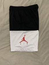Jordan Dri-FIT Boys Size YXL Mesh Shorts White/Black