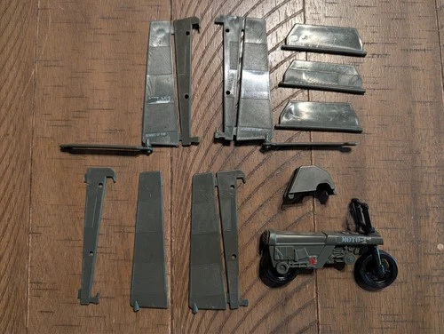 Vintage 1986 GI Joe - Killer Whale - Part Lot Cannon Gun Clip Damaged Vanes Bike