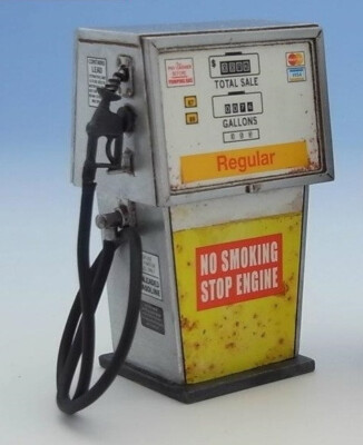 Doozy 1/24 GAS PUMP Old Style Hose Type B Resin Model kit (1)