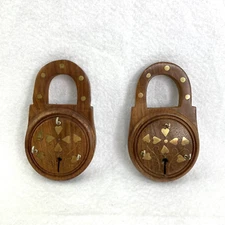 Wood Brass Inlay Key Holder Set Of 2 Lock Design Wall Mount Hearts Holds 6 Keys