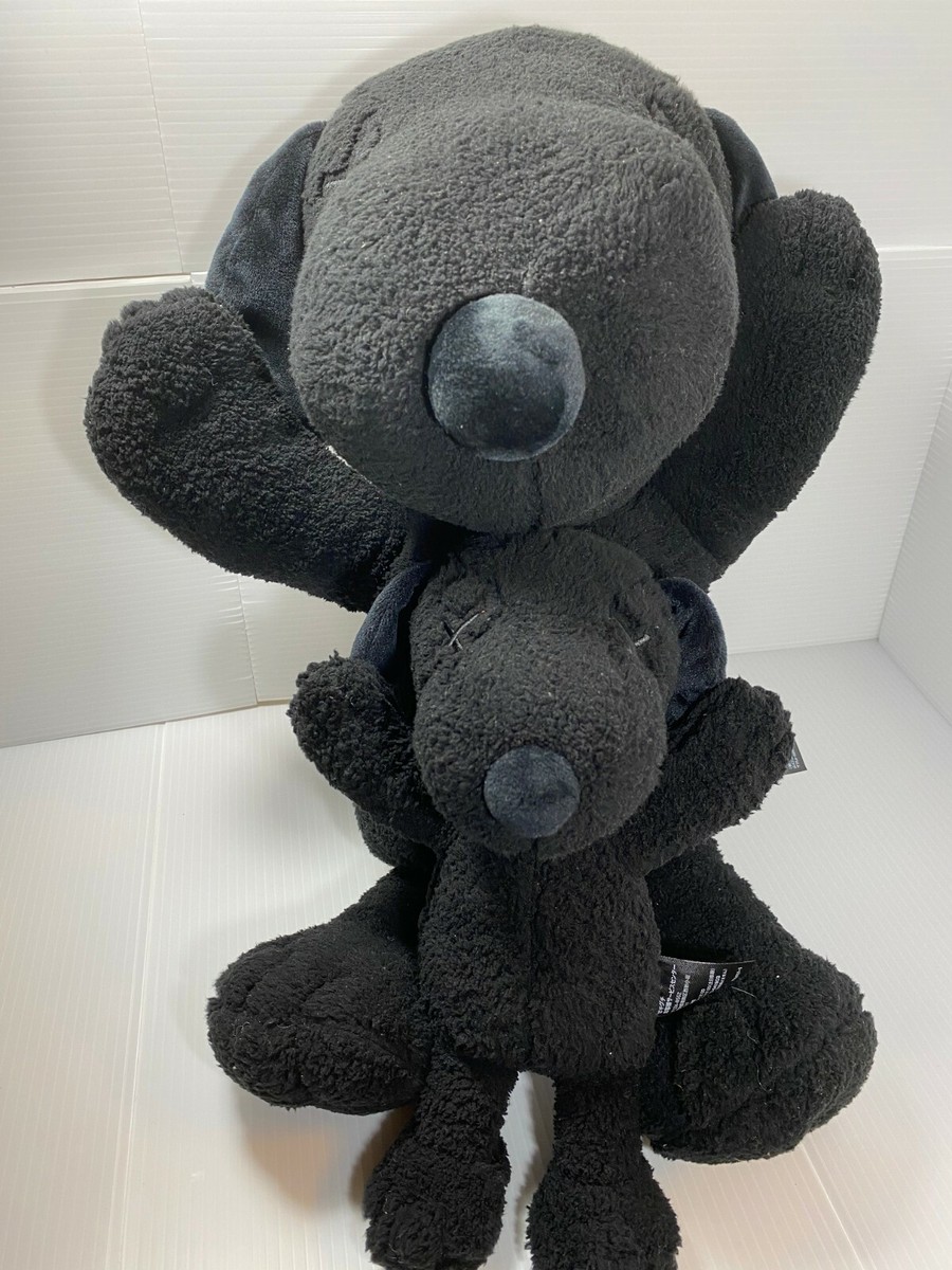 UNIQLO x KAWS x PEANUTS Snoopy Plush S&M Black UT Toy UNIQLO x KAWS x PEANUTS Snoopy Plush S&M Black UT Toy