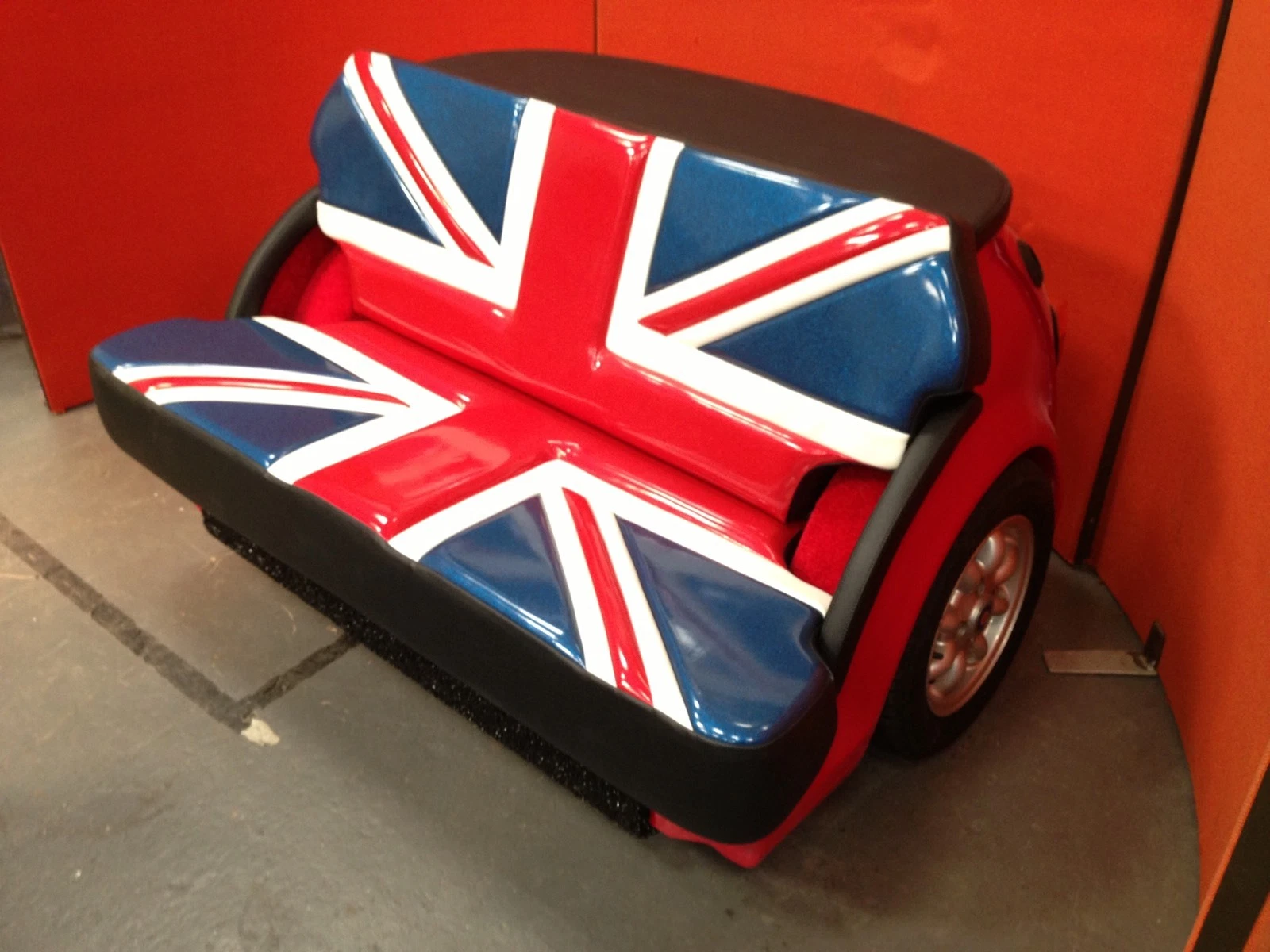 Retro Union Jack Flag Sofa Car Furniture Garage Mancave Reception Area Seating