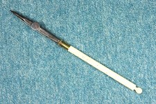 Linee osso, ottone e acciaio. Tiralinee S.XIX Osso, ottone e acciaio.