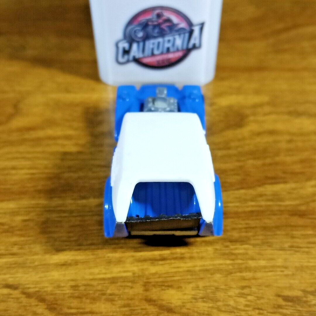 Picture 4 of 6