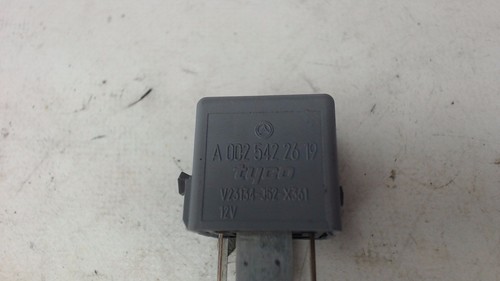 Mercedes-benz E 350 CDI DPF Blueefficiency 7G-TRONIC 212 Arbeitsstromrelais