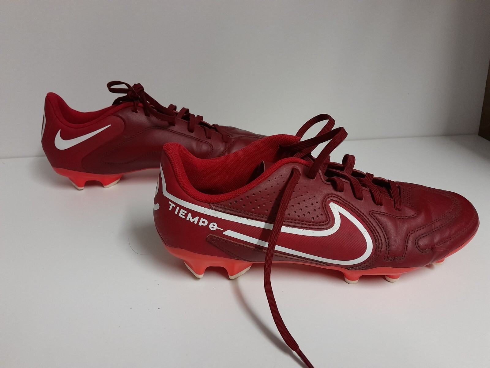 Nike Tiempo Legend 9 Club FG/MG M Red White Size Mens 8  DA1176-616
