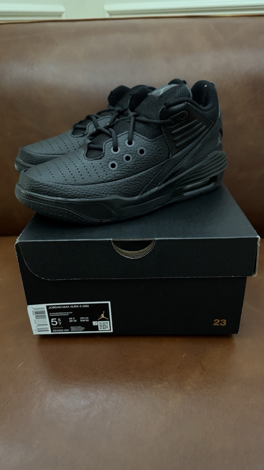 Air Jordan BIG KIDS MAX AURA 5 (GS) BASKETBALL SHOES DZ4352-001 Retail $95 Nike