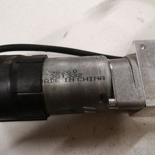 Mercedes-Benz E W211 2007 Hydraulikpumpe Heckklappe Kofferraumdeckel EQW62543 Mercedes-Benz E W211 2007 Hydraulikpumpe Heckklappe Kofferraumdeckel EQW62543