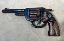 RED RANGER WYANDOTTE TOYS TIN METAL 1950s CLICKER TOY GUN - WORKING Vintage