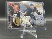1994-95 Fleer Ultra - Award Winner Dominik Hasek #6 Vezina Trophy
