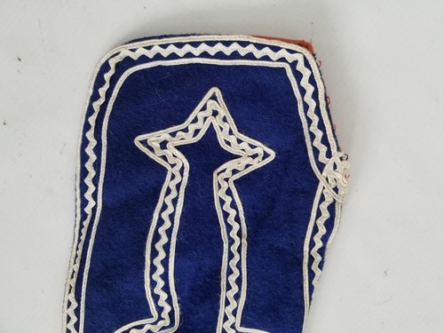 Antique Traditional Hand-Embroidered Greek Tsolias Child Vest - Picture 4 of 12