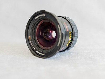 RARE Rollei hy6 mod2 with 6045 back, Schneider 80mm f2.8 lens +