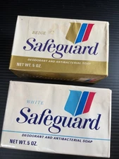 2 Vtg SAFEGUARD Deodorant Soap Bar 5oz size NEW One Beige One White