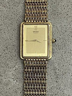 時計 SEIKO Univerye DIASHOCK 14KWG 180200 時計 SEIKO Univerye DIASHOCK 14KWG 180200 Vintage Seiko Quartz SQ