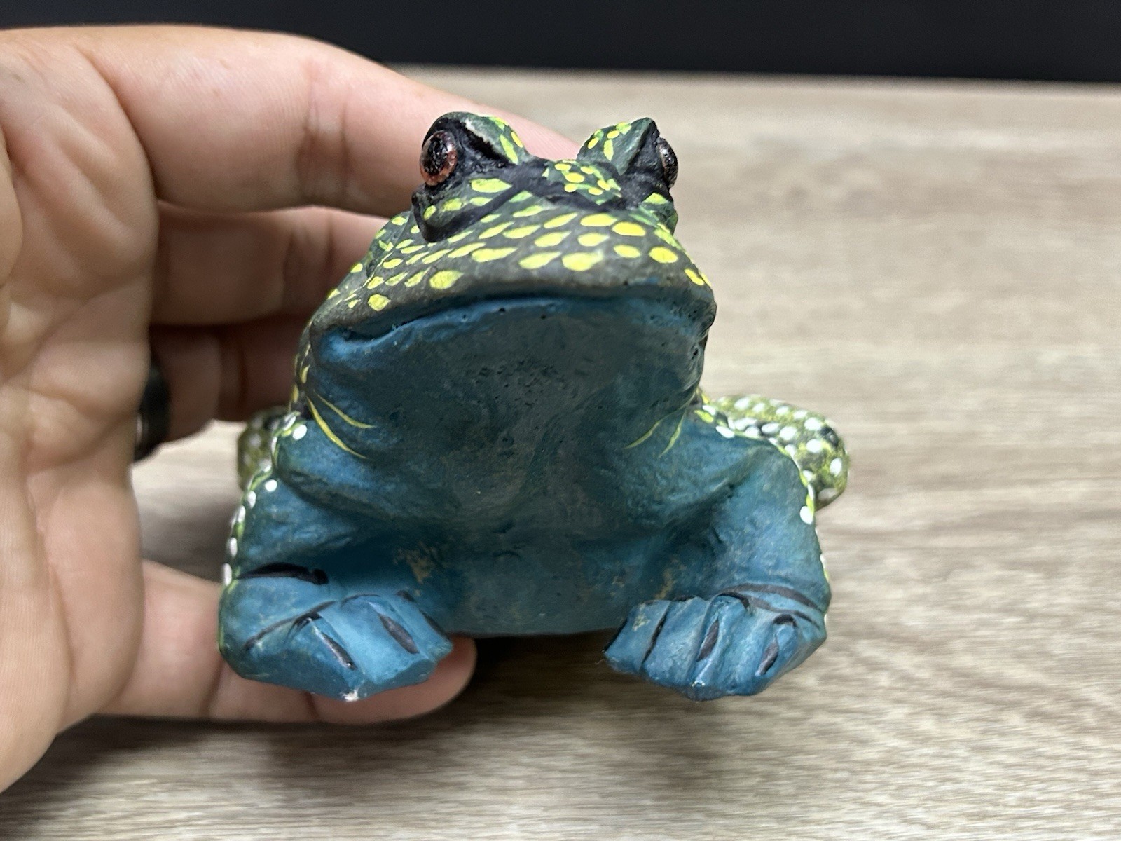 Vintage 1993 Land & Sea Yellow-Spotted Climbing Toad Frog Figurine