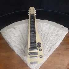 Vintage Unbranded (Likely Guyatone) Lap Steel Guitar MIJ Case Included