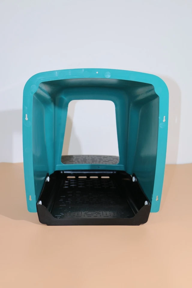 Washable Nesting box - Rollaway Chicken Nest Box Nesting Box -Plastic - Image 4 of 4