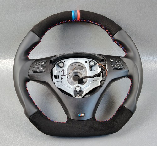 BMW 1 SERIES & 3 SERIES 2006 2013 FLAT BOTTOM M SPORTS LEATHER STEERING WHEEL - Picture 9 of 19