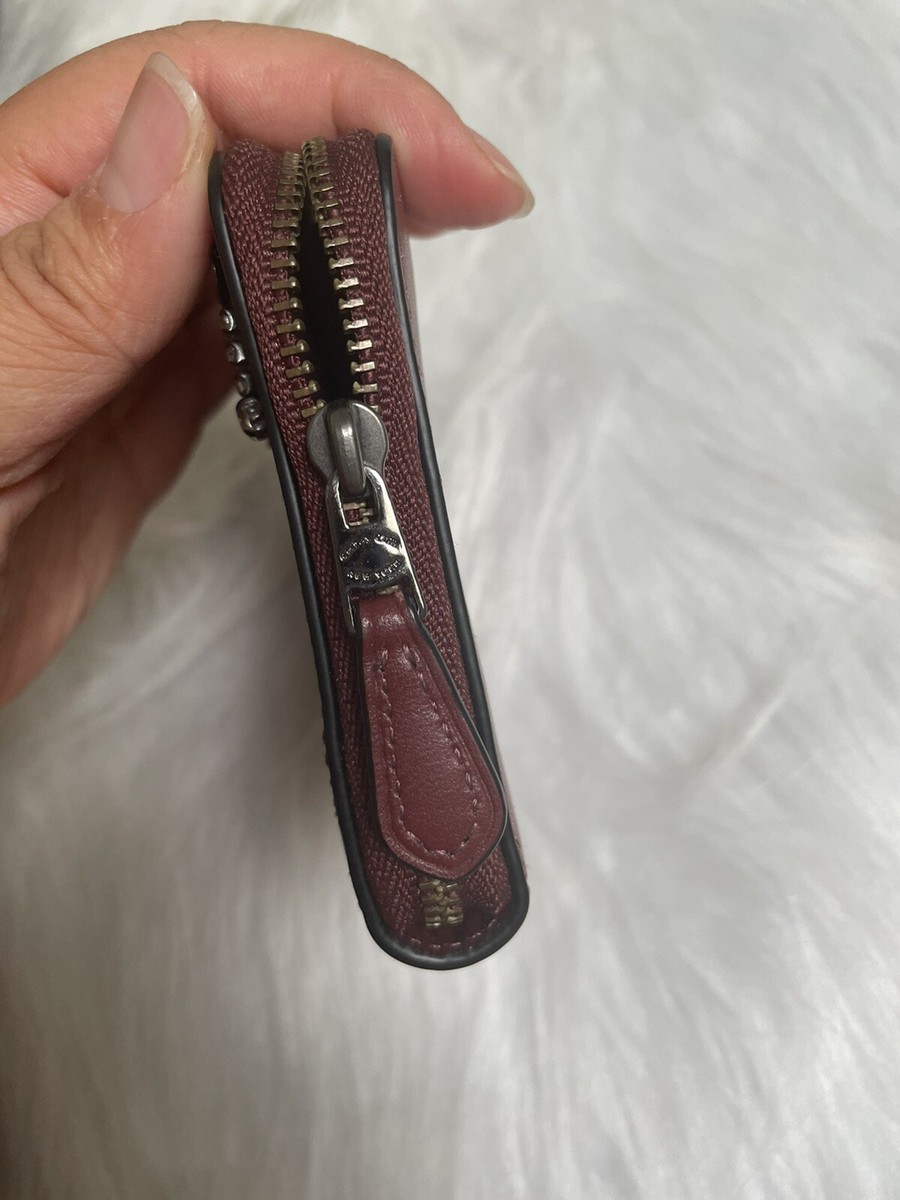 【セレーナ・ゴメスxCOACH】スモール ウォレット39318クリスタル セレーナ・ゴメスxCOACH】スモール ウォレット39318クリスタル