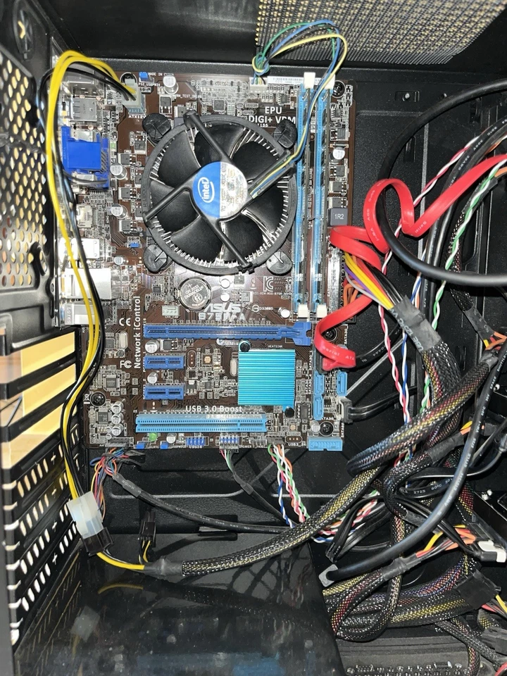 PC fisso 4GB RAM, 1TB HDD, Windows 10 Home - Immagine 2 di 4