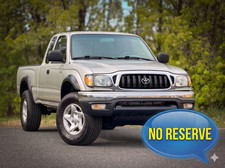 2001 Toyota Tacoma NO RESERVE LOW MILES 4X4 MANUAL TOYOTA TACOMA