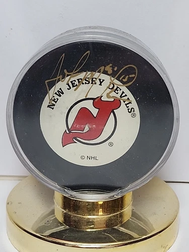 John MacLean Signed New Jersey Devils Hockey Puck  # 15 JBX35