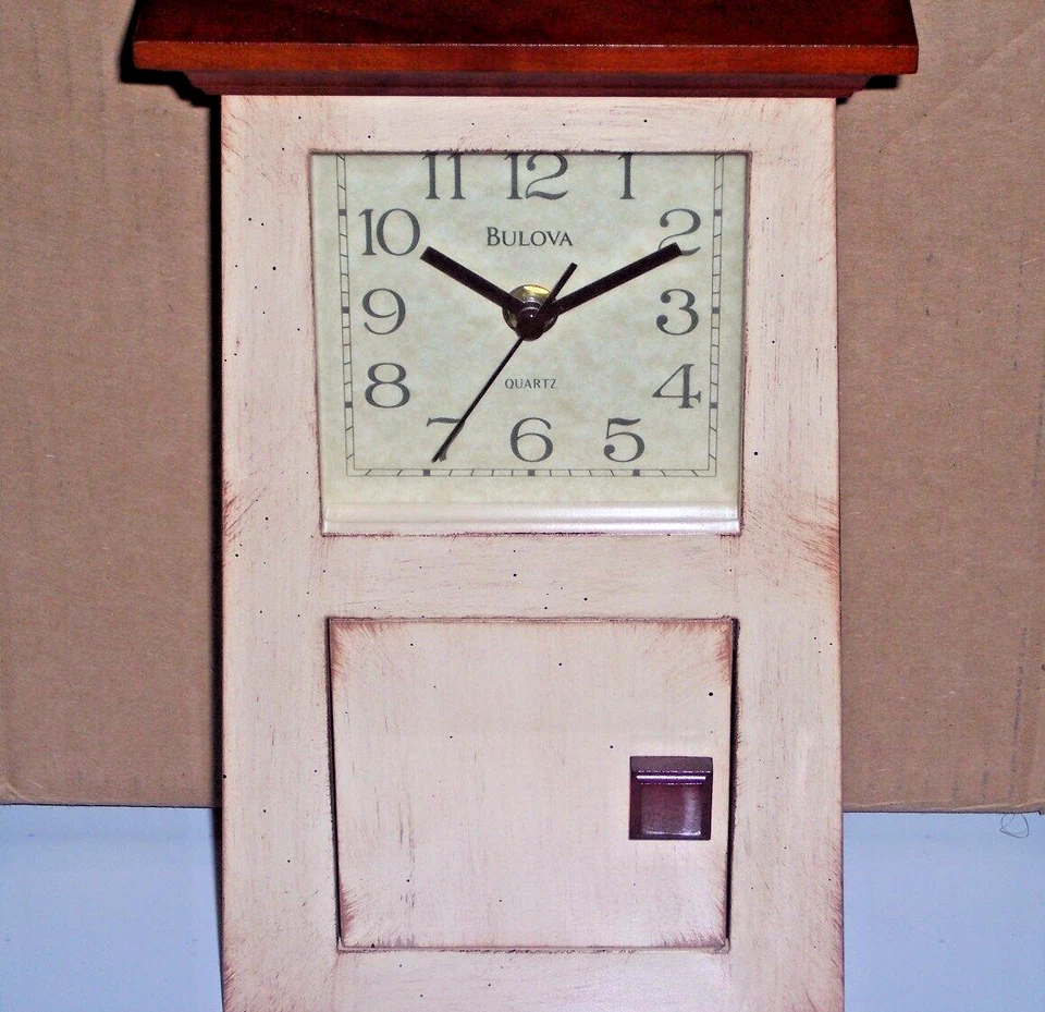 Bulova ELLSBROOK Country Collection Reloj Madera Maciza Chapa Estuche Acabado Antiguo Foto 3 de 4