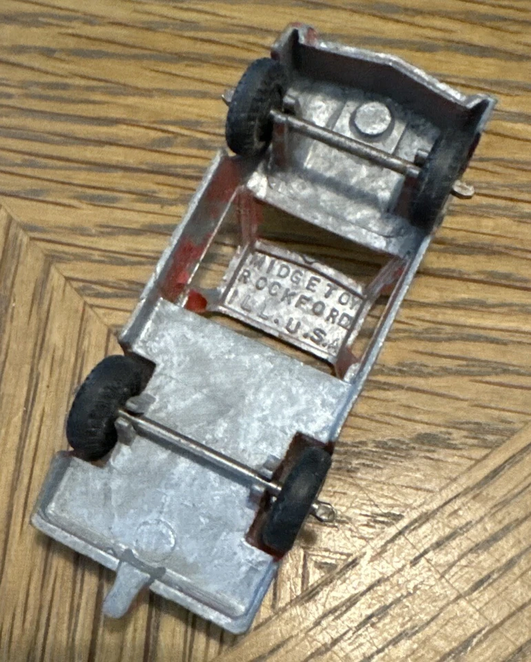 Vintage Midgetoy Red Chevrolet El Camino Toy Made in Rockford Illinois USA Wheel - Image 4 of 4