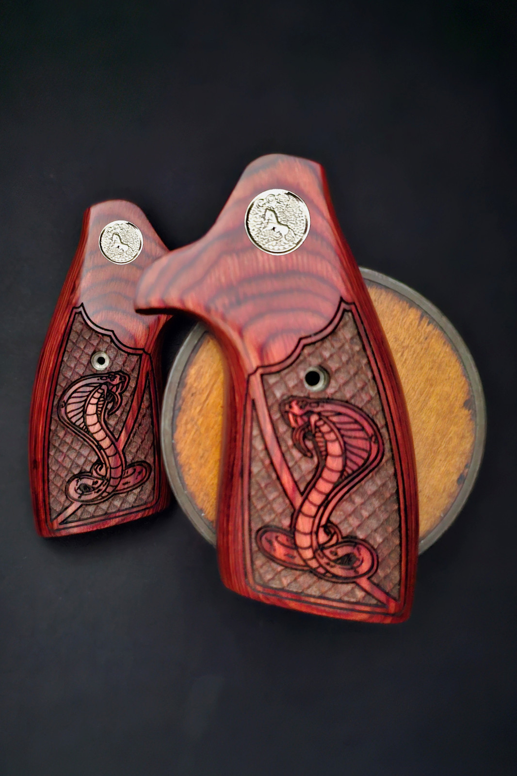 Colt King Cobra 2019-2025 Ext Target Grip "Double Dragons" Inset Cobra Opt Top