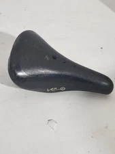 old school Velo V109 bmx bike freestyle seat black plastic