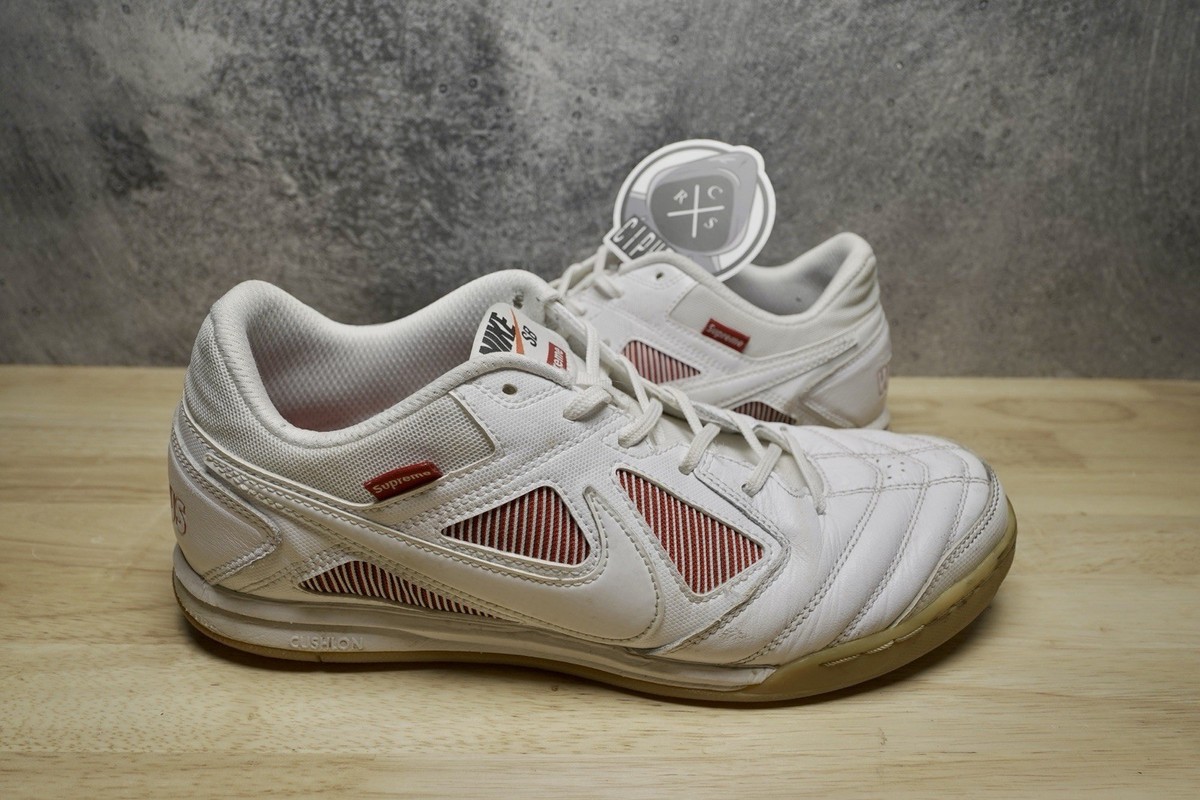 Size 11 Nike Gato SB x Supreme White World Famous 2018 (AR9821