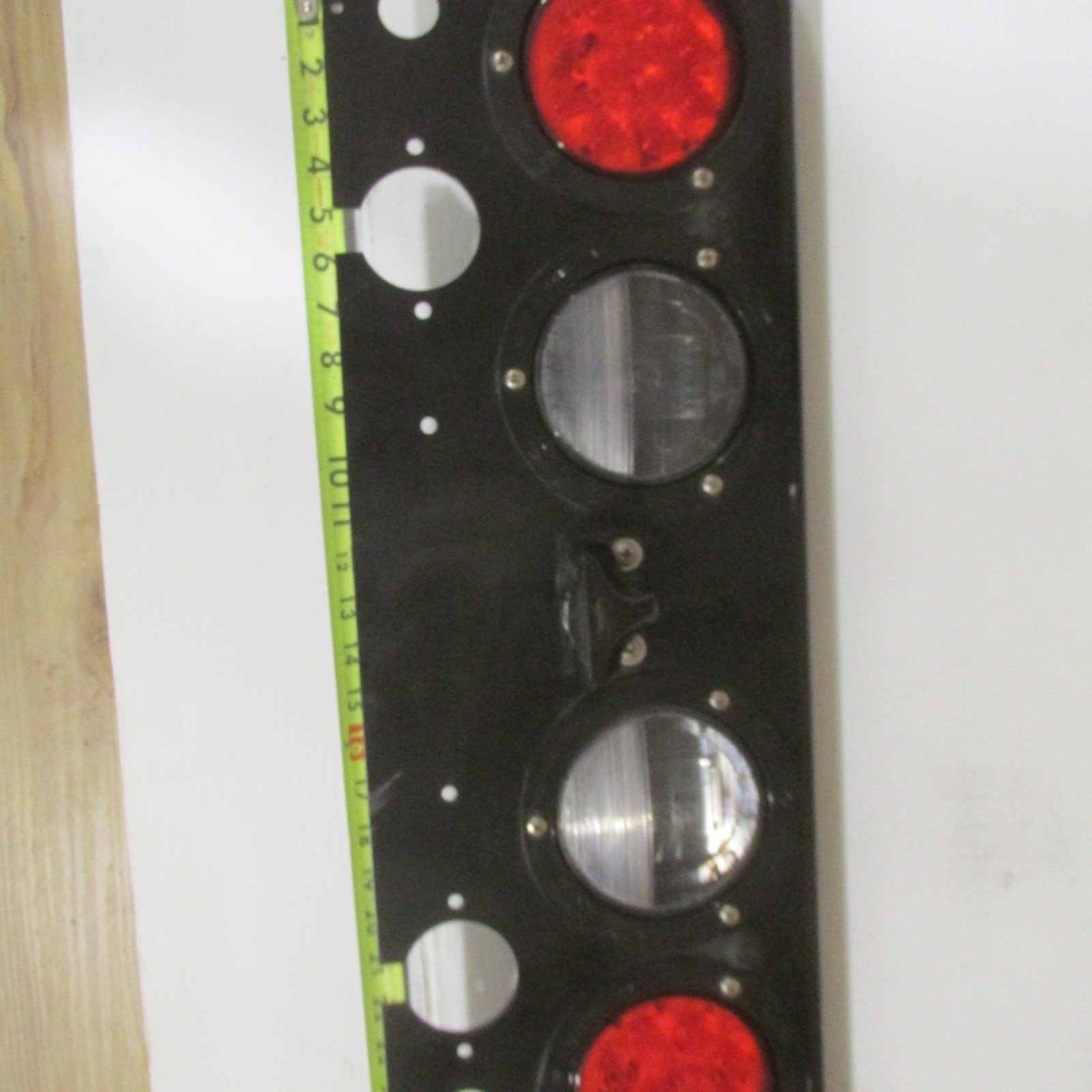 PACCAR GROTE TRUCK LED TAILLIGHT BAR PANEL W/ HARNESS & BACK-UP ALARM PETERBILT