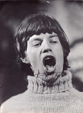 ROLLING STONES MICK JAGGER HAND SIGNED VINTAGE 11X14 PHOTO! RARE WITH REAL COA!