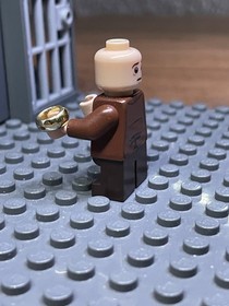 LEGO the Lord of the Rings: The Council of Elrond (79006) Display Condition