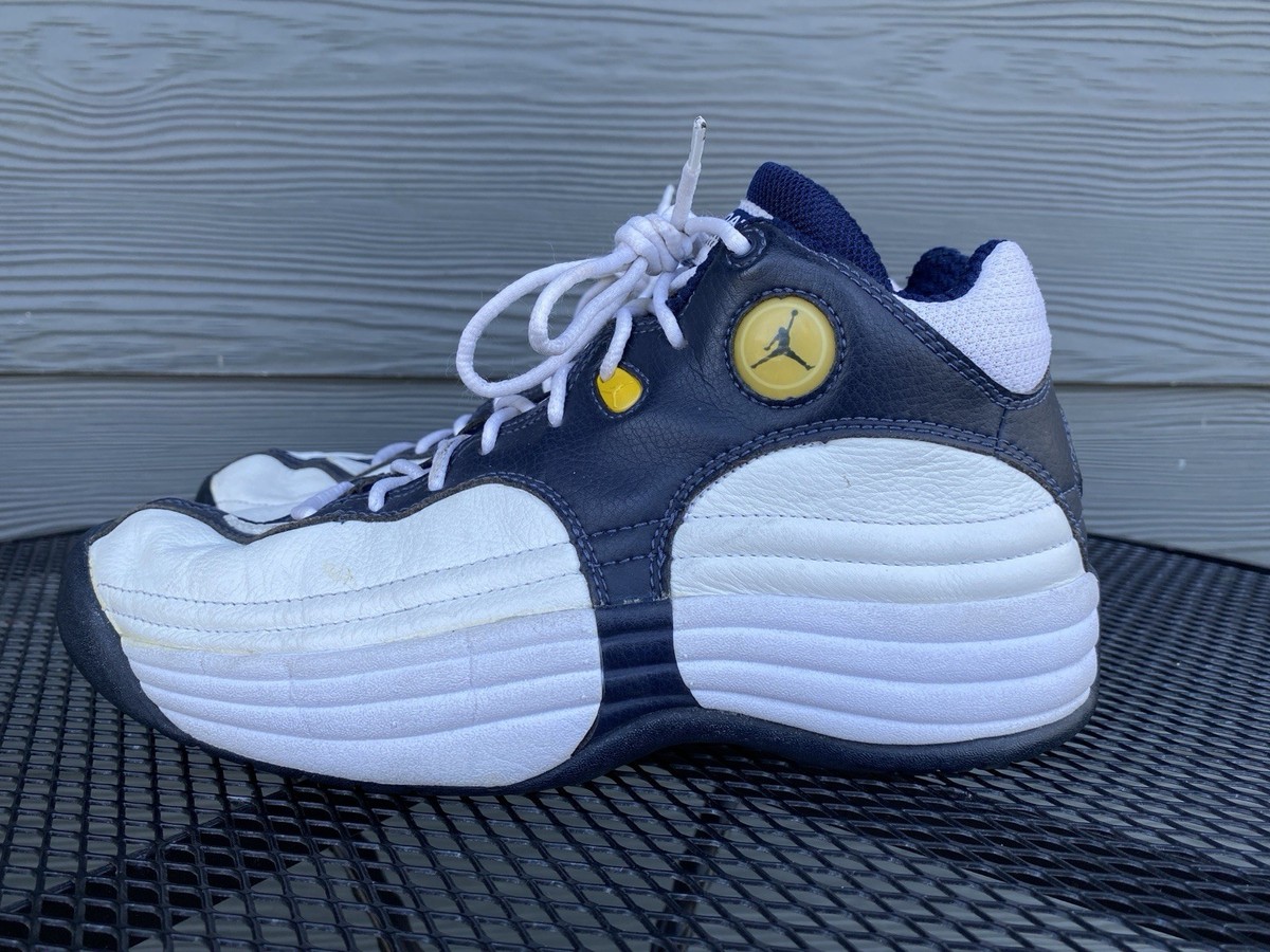 Vintage 1997 90s Size 8.5 Nike Jordan Team 1 White Midnight Navy