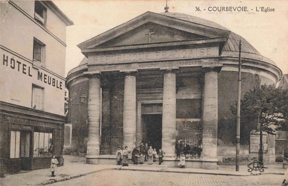 CPA DOS VERT HAUTS DE SEINE 92 COURBEVOIE L'EGLISE - Photo 1/2