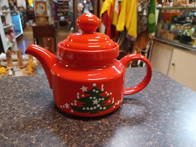 Waechtersbach Christmas Tree Red Teapot Coffee w Lid 6 Cup Capacity W Germany