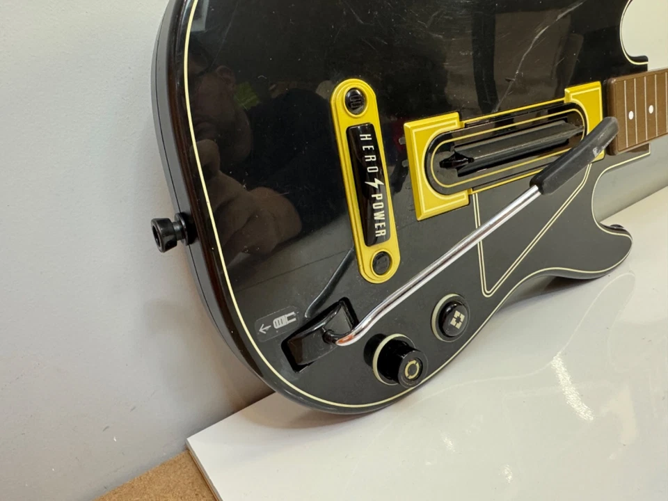 Guitar Hero Live Sony PlayStation 4 Xbox One Guitar - Image 3 of 4