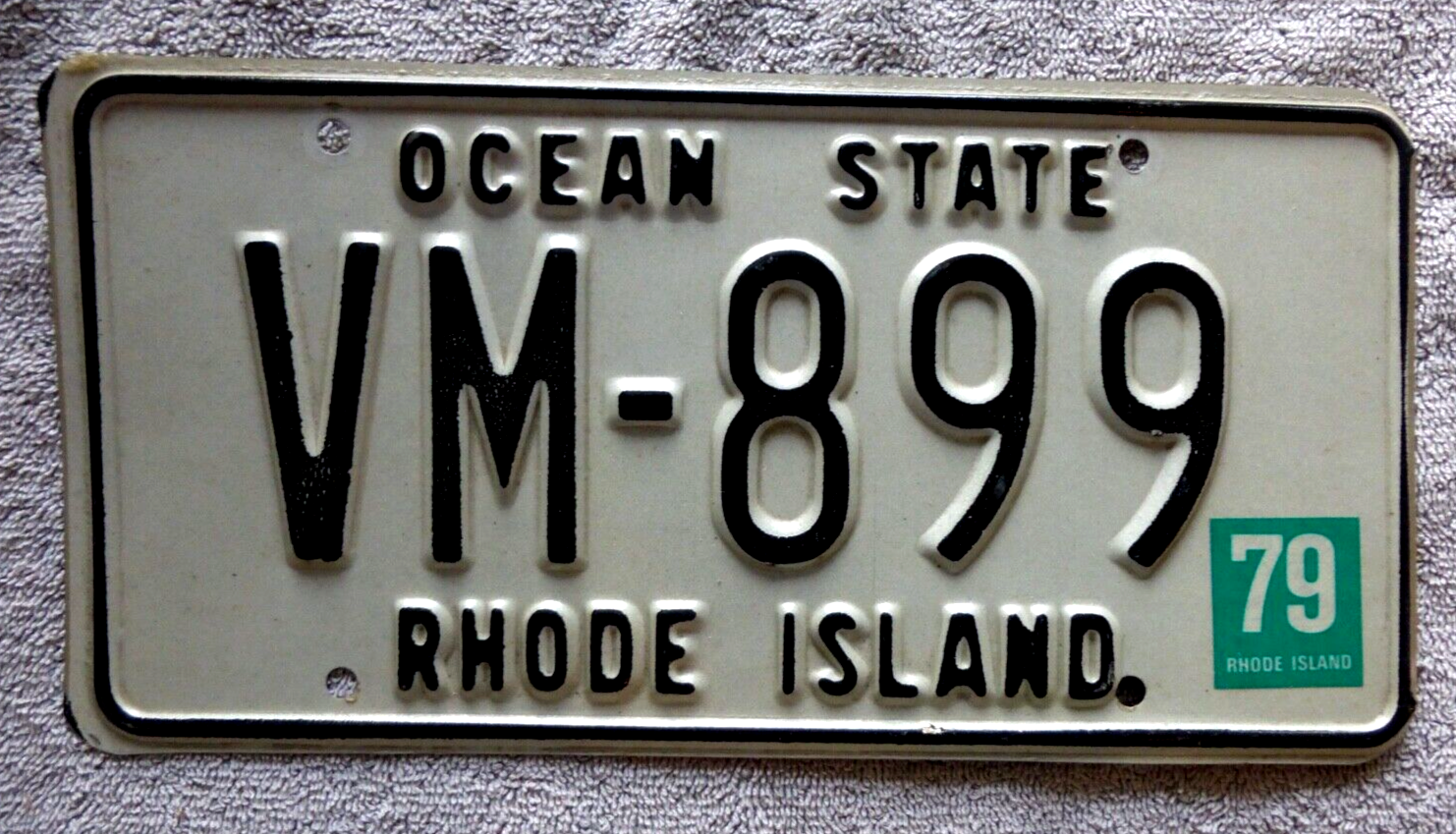 Vintage Rhode Island Ocean State License Plate VM 899 auto man cave ...
