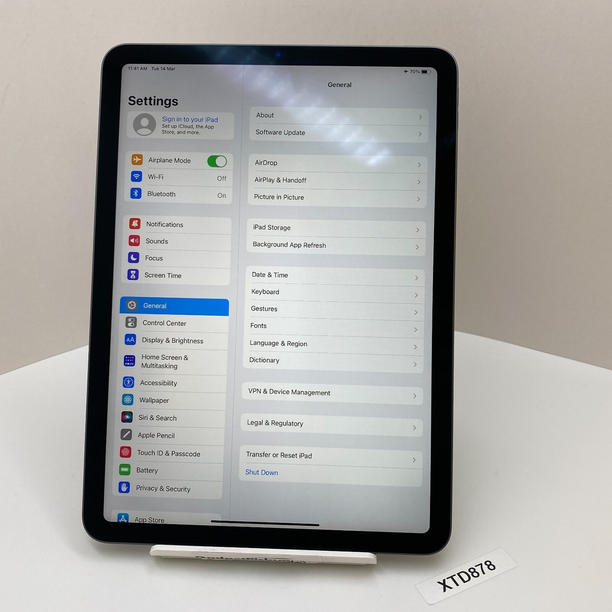 iPad本体 iPad Air a2588 Apple iPad Air 5th Gen. 10.9 in, 256GB, Wi-Fi A2588 - Space