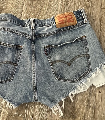 Levis 501 Womens Vintage Button Fly Distressed Cut Off Jean Shorts Size 33 105 - Picture 6 of 8