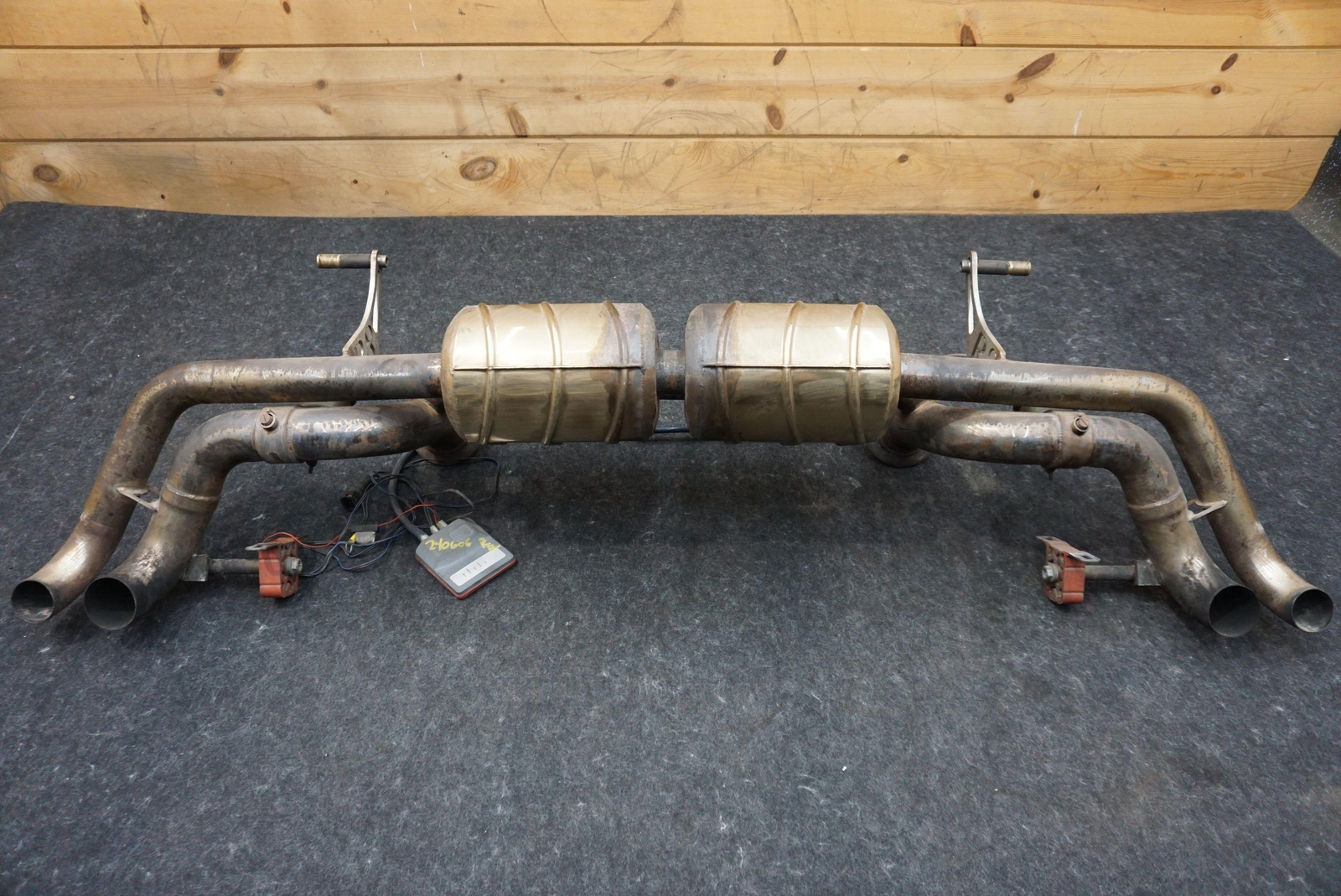 Aftermarket Capristo Performance Valved Exhaust 4.2L V8 Audi R8 Type 42 2012