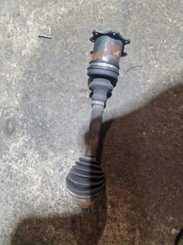 VW TOURAN 1T1, 1T2 Antriebswelle vorne links 1.90 Diesel 100kw 2006 33879757