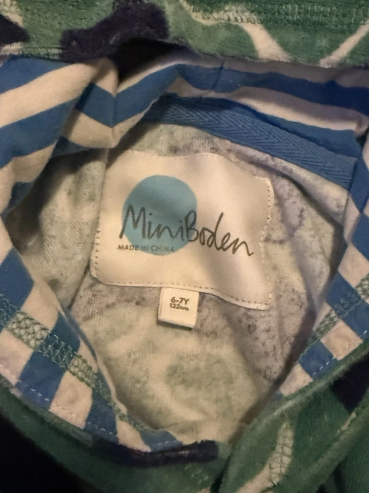 Mini Boden Toalla Sudadera con Capucha Niños 6/7 años Verde Estampado de Tiburón Capucha Cubrir Playa Foto 4 de 4