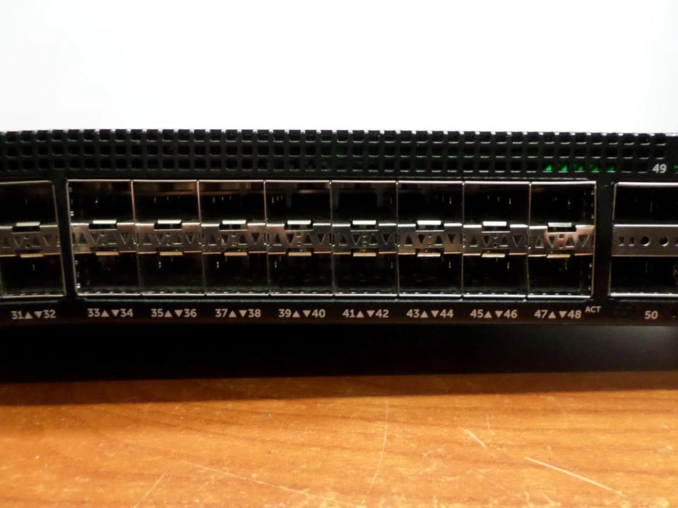 Dell S4048-ON Switch 48 Port SFP 10G 6 QSFP 40G Dual PSU Network Switch (a) - Image 3 of 4