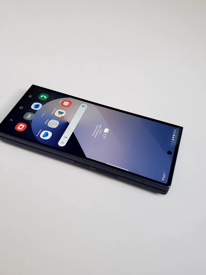 Samsung Galaxy Z Fold 6 5G 512GB Navy Inner Screens Good Samsung Warranty 2026! - Image 2 of 4