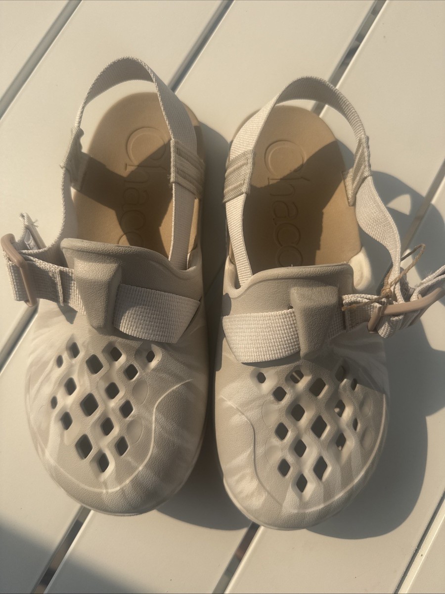 Chaco Chillos Clogs Gray/White/woman's Sz 8 Closed Toe Sandals