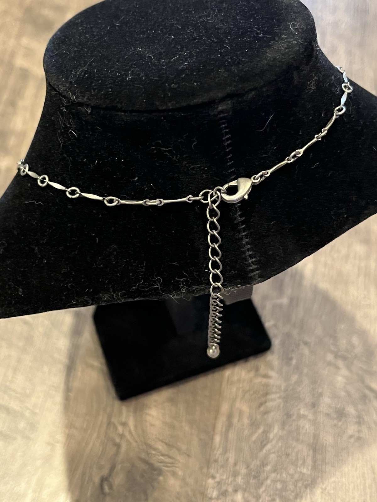 Vintage Avon Nina Ricci Floral Drop Necklace Enamel Flowers Rhinestones