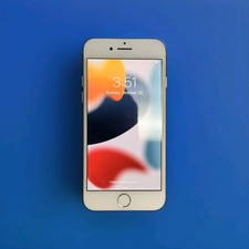 IPhone 7 / 32 gb / White  Black/ Carrier Unlocked / Good Condition